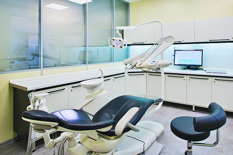 Фото интерьеров зубного кабинета, съемка интерьеров для медицинских учреждений.