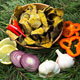 Фотосъемка еды, мясные острые чипсы из оленины